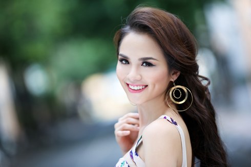 Diễm Hương,Hoa hậu Diễm Hương,Hoa hậu thế giới người việt 2010