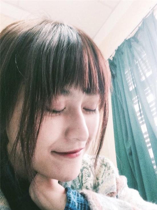 Hotgirl,hotgirl Việt,Hà Lade kiểu đầu bù tóc rối