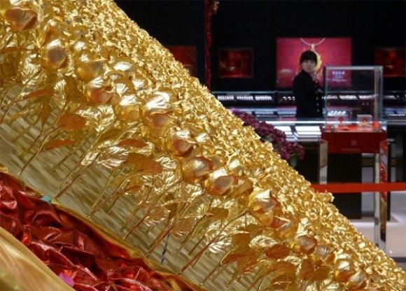 Vàng,những quy trình làm hoa bằng vàng