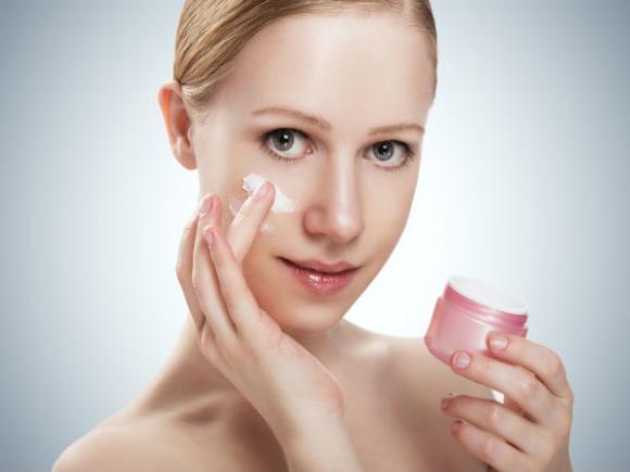 Làm đẹp,chăm sóc da,dưỡng da,tẩy da chết,uống nhiều nước