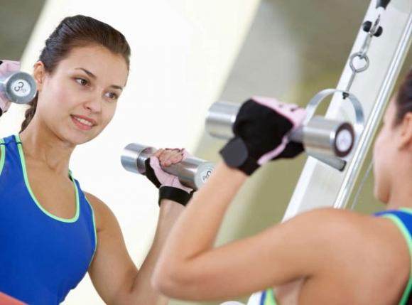 Làm đẹp,chăm sóc da,dưỡng da,tẩy da chết,uống nhiều nước