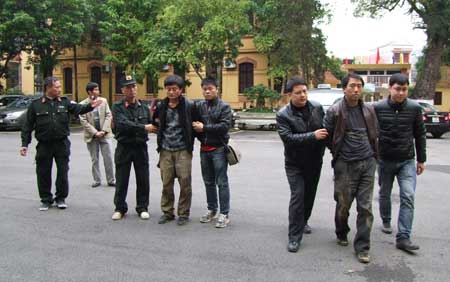 Vụ án giết người,Cắt cổ bé trai ở Lạng Sơn,2 người Trung Quốc cắt cổ bé trai