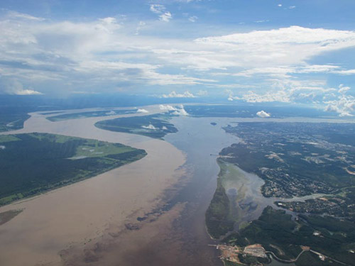 Du lịch,du lịch nước ngoài,ngắm dòng sông,hai màu,tuyệt vời.