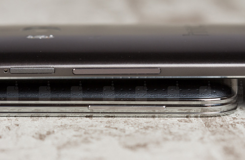 Sam sung Galaxy S5,HTC One M8,so sánh,cao cấp,khác biệt,khách hàng.