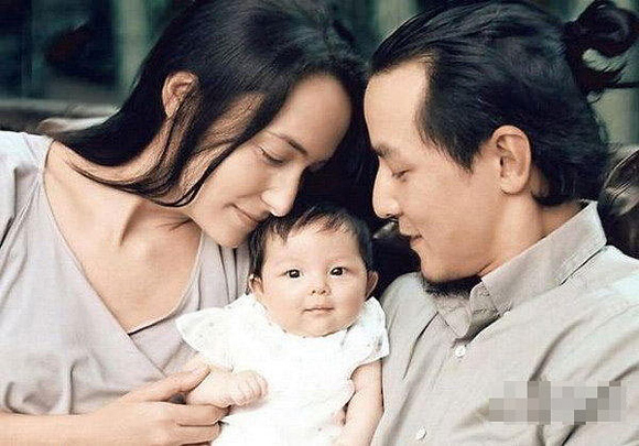 Cbiz,con lai,nhóc tỳ xinh đẹp,nổi tiếng,bố và mẹ,Chung Lệ Đề,Ngô Ngạn Tố.