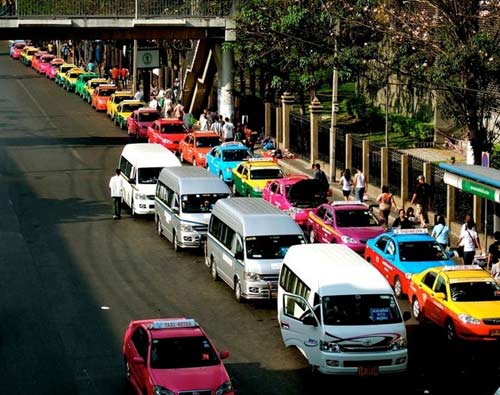 Độc đáo những chiếc taxi sắc màu ở Bangkok - 3