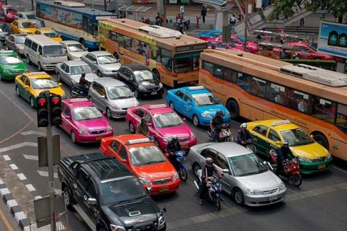 Độc đáo những chiếc taxi sắc màu ở Bangkok - 7