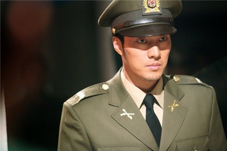 Mỹ nam Hàn,diễn viên Hàn,quân nhân,khán giả,si mê,phong trần,bụi bặm.