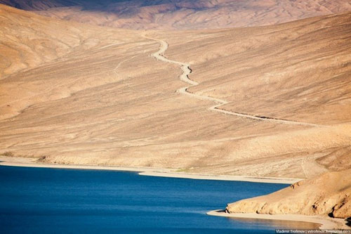 Hồ Karakul,Núi Pamir,hồ đen Trung Á,vườn quốc gia Tajikistan