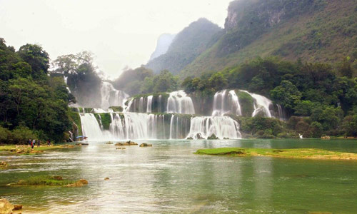 Thác Bản Giốc,Du lịch Cao Bằng,Thác nước cao thứ 2 thế giới,Thác nước ở Việt Nam