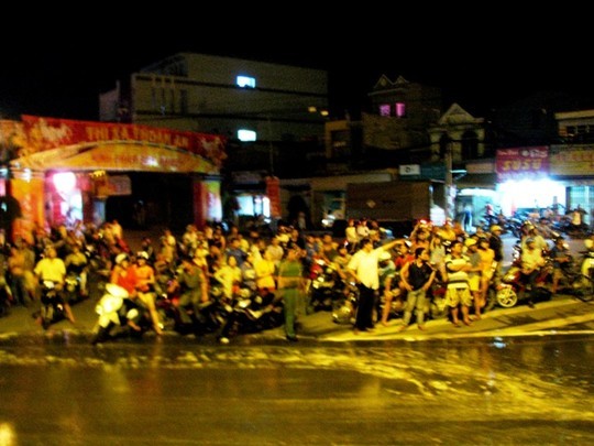 Cháy đại lý xe máy,Cháy đại lý xe máy Tân Long Vân,Cháy hàng trăm xe máy