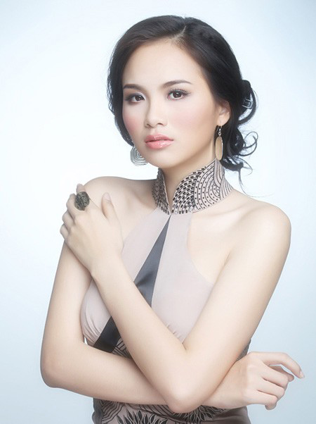 Hoa hậu Diễm Hương,Scandal Diễm Hương,Hoa hậu thế giới người việt 2010