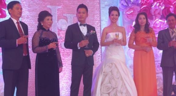 Cổ phiếu FPT,Trương Gia Bình,Nhà chồng Jennifer Phạm
