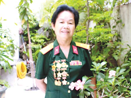 Nữ biệt động,thời chiến,súng đạn,tấm lòng,nhân hậu,nhiệt huyết,anh dũng,kiên cường.