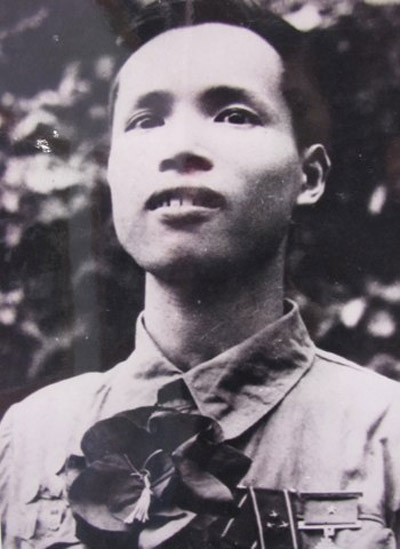 Anh hùng,huyền thoại,đại tá,La Văn Cầu,lực lượng,vũ trang,nhân dân Việt,lịch sử.