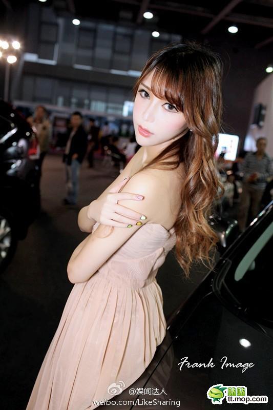 Angela Baby,tiêu thư,người đẹp,cư dân mạng,ngoại hình,đắt show.