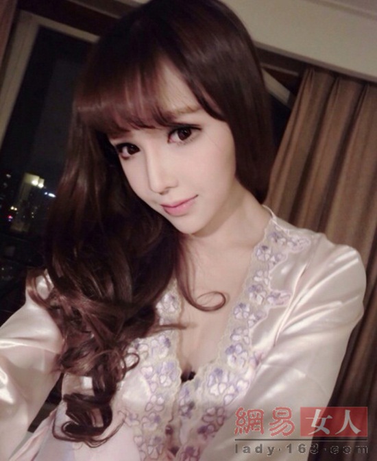 Angela Baby,tiêu thư,người đẹp,cư dân mạng,ngoại hình,đắt show.
