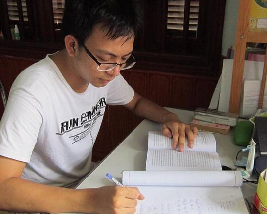 Thủ khoa đại học,Nguyễn Hữu Tiến,Bùi Chí Hướng