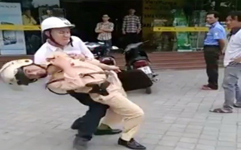 Đánh CSGT,Hành hung CSGT,CSGT bị hành hung
