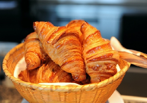Món ngon,tuyệt vời,quyến rũ,kiểu Pháp,bánh sừng bò,súp hải sản.