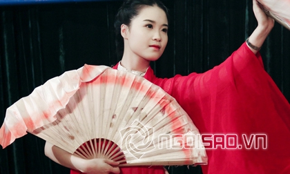 A khoi luu ly,a khoi ao dai 2005,dien vien mua luu ly,luu ly mua duoi nuoc,a khoi luu ly hoa tieu long nu