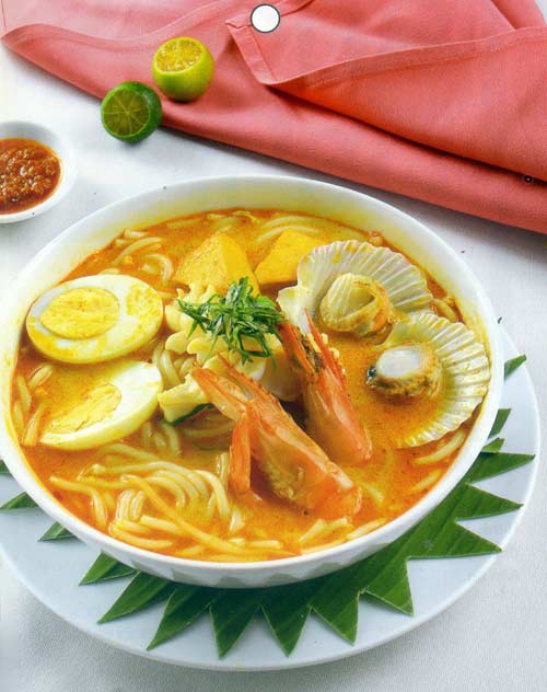 Món ăn ngon,canh bún,sườn nướng,bánh Sponge 