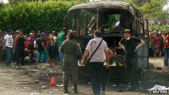 Chết cháy,cháy xe,trẻ em,xe bus,thiệt mạng,Colombia.