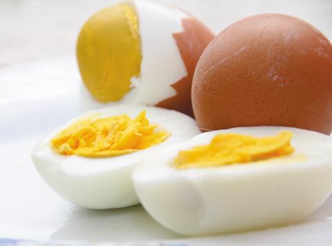 đối tượng không nên ăn trứng,trứng