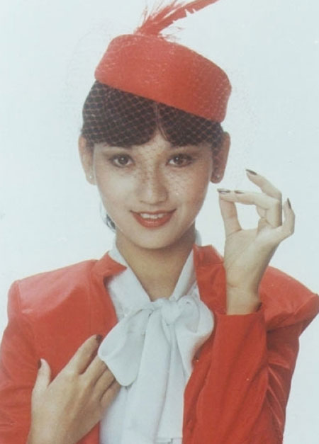 Sao Hoa Ngữ,Triệu Nhã Chi,diễn viên,người đẹp,đóng phim đầu tiên,TVB.