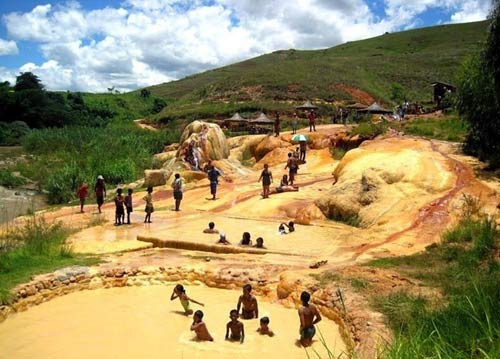 Thị trấn Analavory,sông Mazy,Du lịch Madagascar