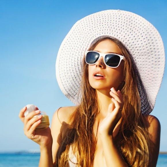 chống nắng màu hè,mẹo chống nắng mùa hè,làm đẹp ngày hè
