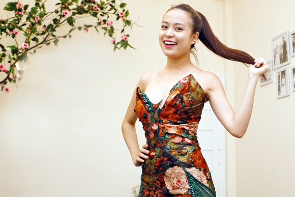 Sao Việt,sao Việt,showbiz,nỗ lực,vượt qua mác hotgirl,Hoàng Thùy Linh,Vân Hugo