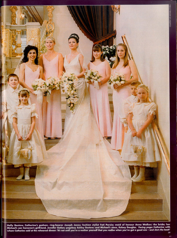 Váy cưới,đắt giá,làng giải trí,các sao,công nương Diana,Kim Kardashian,Victoria Beckham.