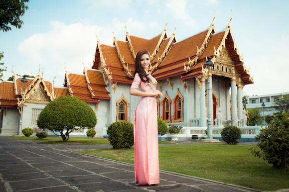 Dương Hiểu Ngọc,NTK Tommy Nguyễn,Bộ sưu tập Hoa Xuân 
