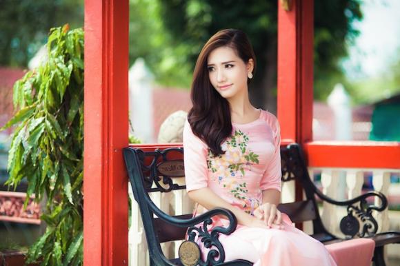 Dương Hiểu Ngọc,NTK Tommy Nguyễn,Bộ sưu tập Hoa Xuân 