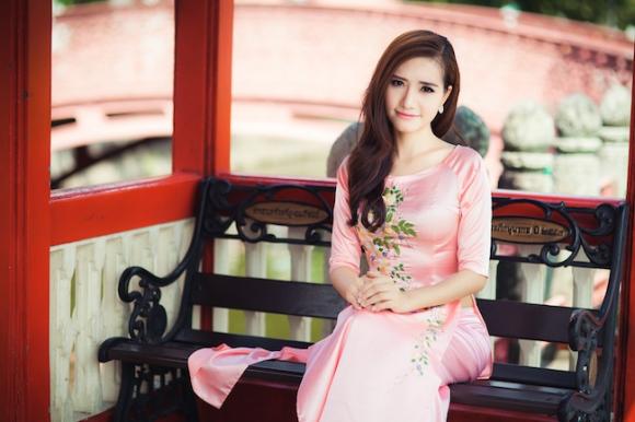 Dương Hiểu Ngọc,NTK Tommy Nguyễn,Bộ sưu tập Hoa Xuân 