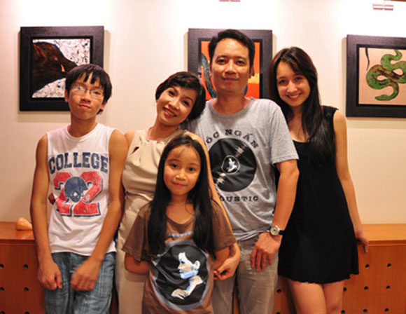 Nghệ sĩ,gia đình nghệ sĩ,đông con nhất,Chế Linh,Trang Nhung,Đức Hải,showbiz.