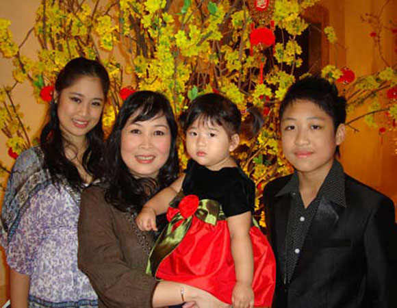 Nghệ sĩ,gia đình nghệ sĩ,đông con nhất,Chế Linh,Trang Nhung,Đức Hải,showbiz.