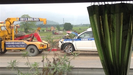 Tai nạn giao thông,Tai nạn chết người,Tai nạn kinh hoàng,3 CSGT bị tai nạn