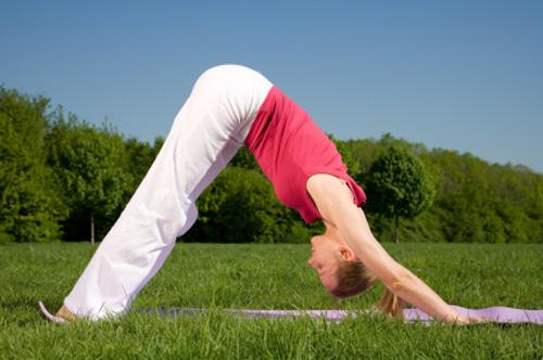 tư thế yoga đẹp,sức khỏe với yoga,đôi chân đẹp với yoga