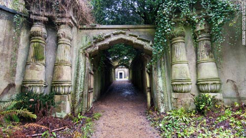 Nghĩa trang thiên đường,Top 10 nghĩa trang đẹp,Nghĩa trang Highgate,Địa danh du lịch