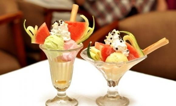 Ăn vặt Sài Gòn,Món ăn vặt ngày hè,Rau câu,Trái cây dĩa