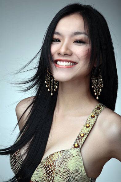 Tăng Thanh Hà,Jennifer Phạm,Quỳnh Chi,Phạm Ngọc Thạch,Sao việt