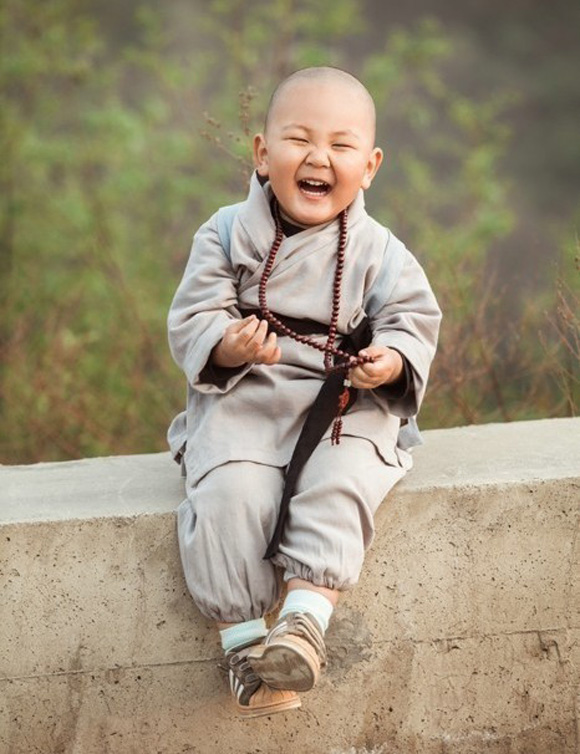 Hai anh em mái ngố,cậu bé mặt bánh bao,Hòa thượng nhí