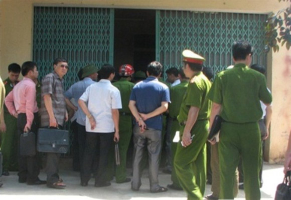 Vụ án giết người,Án mạng kinh hoàng,2 vợ chồng bị chém chết,Chém chết 2 vợ chồng trong nhà