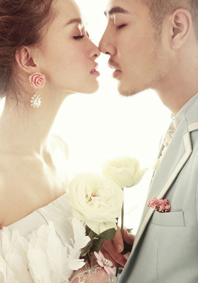Hạnh phúc ngày cưới,hạnh phúc cưới lại chồng cũ