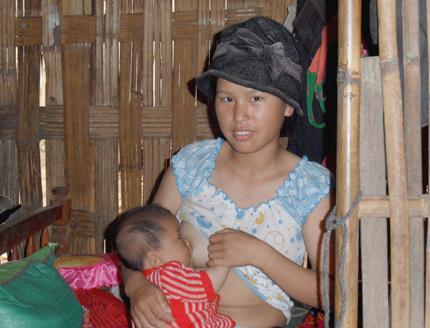 tập tục,cổ hủ,lạc hậu,18 tuổi sinh 3 con