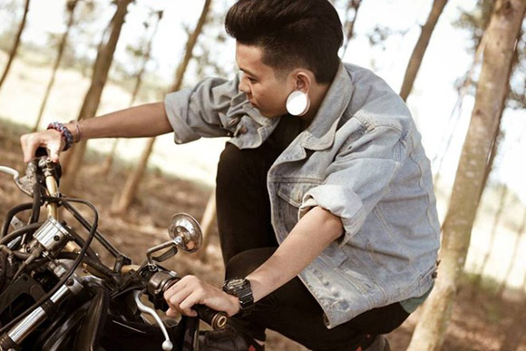 Trẻ,giới trẻ,nong tai to,chàng trai 9X,thẩm mỹ,kích thước tăng dần