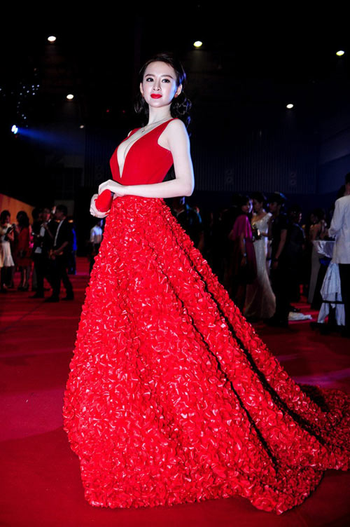 Angela Phương Trinh,Thời trang sao việt,Thời trang Angela Phương Trinh