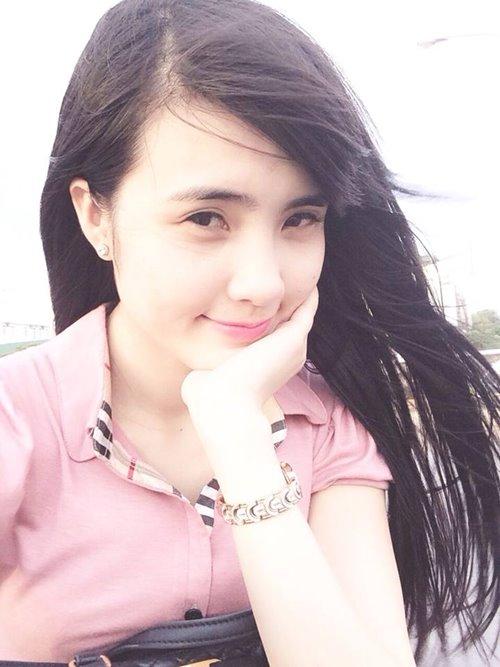 Khánh Chi,Em gái công vinh,Hot girl Khánh Chi